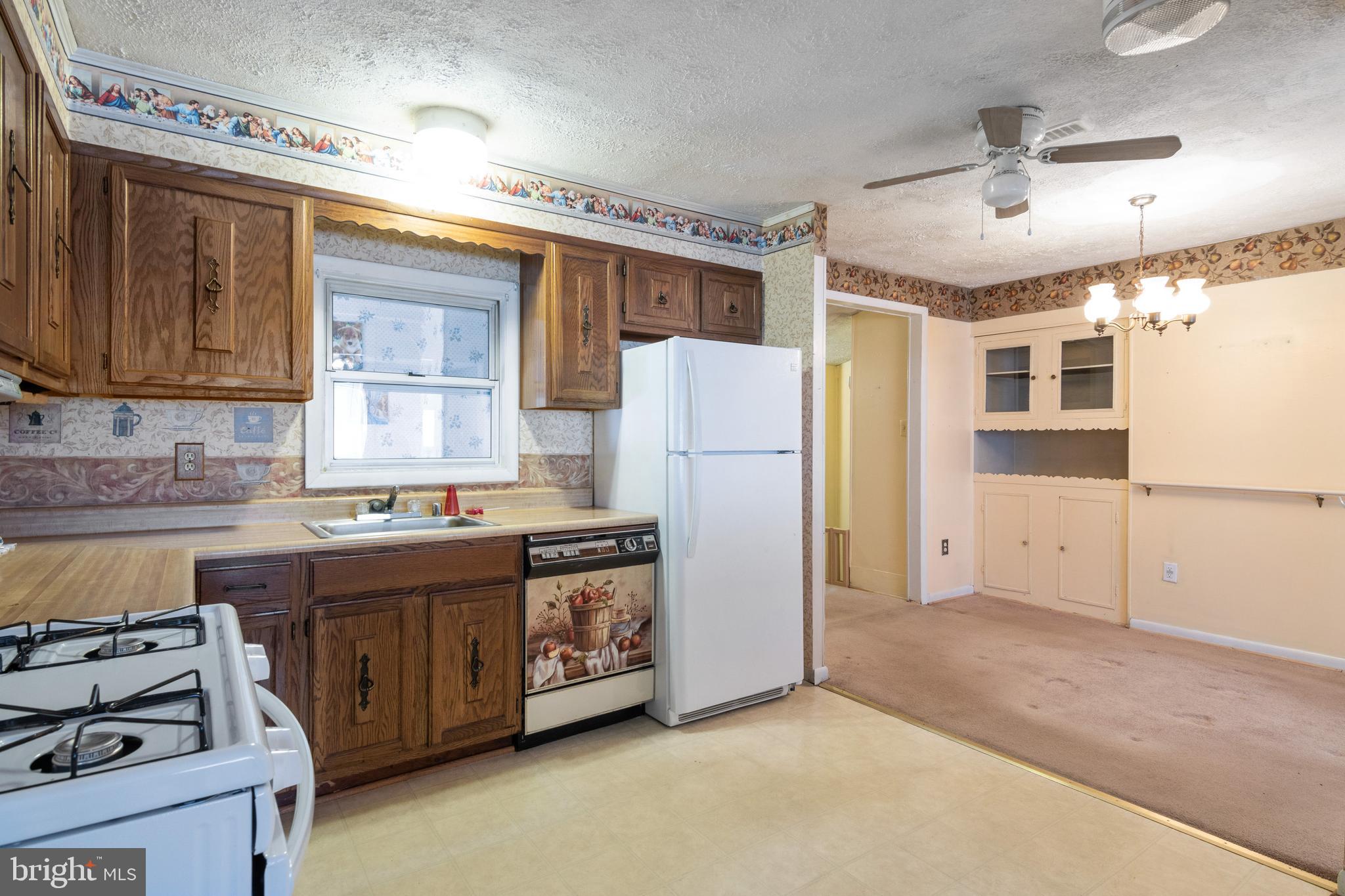 324 Brock Bridge Road Laurel, MD 20724 - Photo 5 of 30 Gallery Image 5