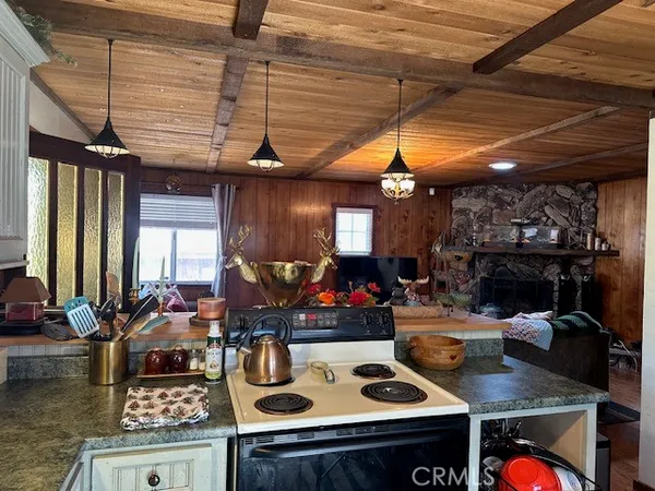 $345,000 | 245 Sunset Lane, Sugarloaf, CA 92386