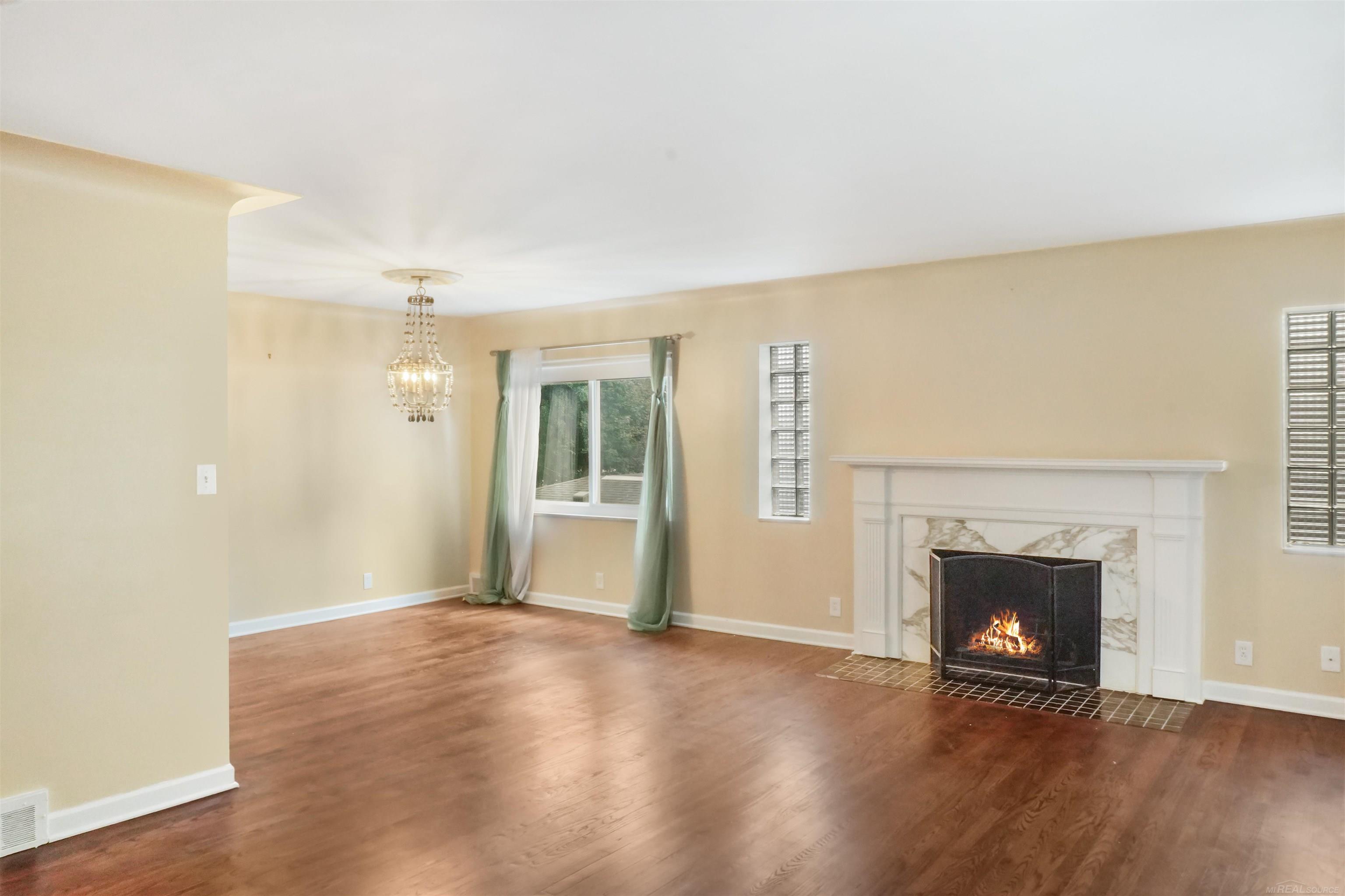 732-734 Harcourt Road Grosse Pointe Park, MI 48230 - Photo 2 of 22
