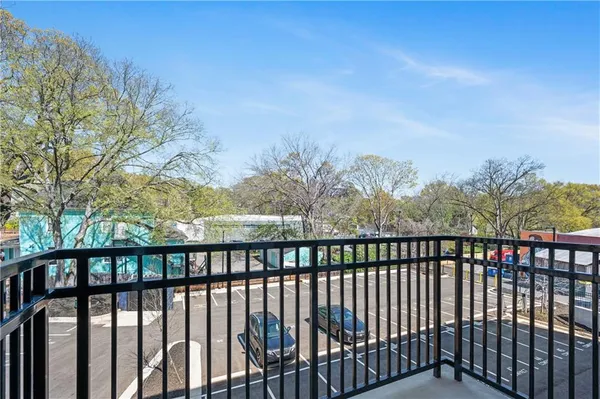 $1,700 | 456 Flat Shoals Avenue Southeast, Unit 202, Atlanta, GA 30316