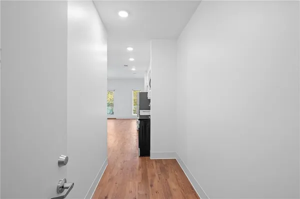 $1,700 | 456 Flat Shoals Avenue Southeast, Unit 202, Atlanta, GA 30316