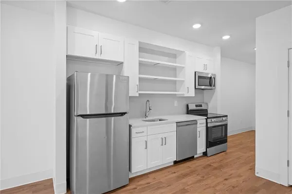 $1,700 | 456 Flat Shoals Avenue Southeast, Unit 202, Atlanta, GA 30316