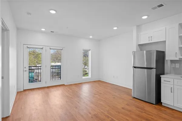 $1,700 | 456 Flat Shoals Avenue Southeast, Unit 202, Atlanta, GA 30316