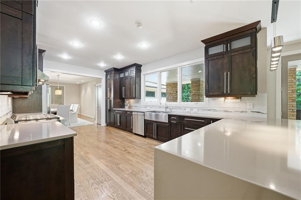 4373 Wieuca Road Northeast Atlanta, GA 30342 - Photo 6 of 53