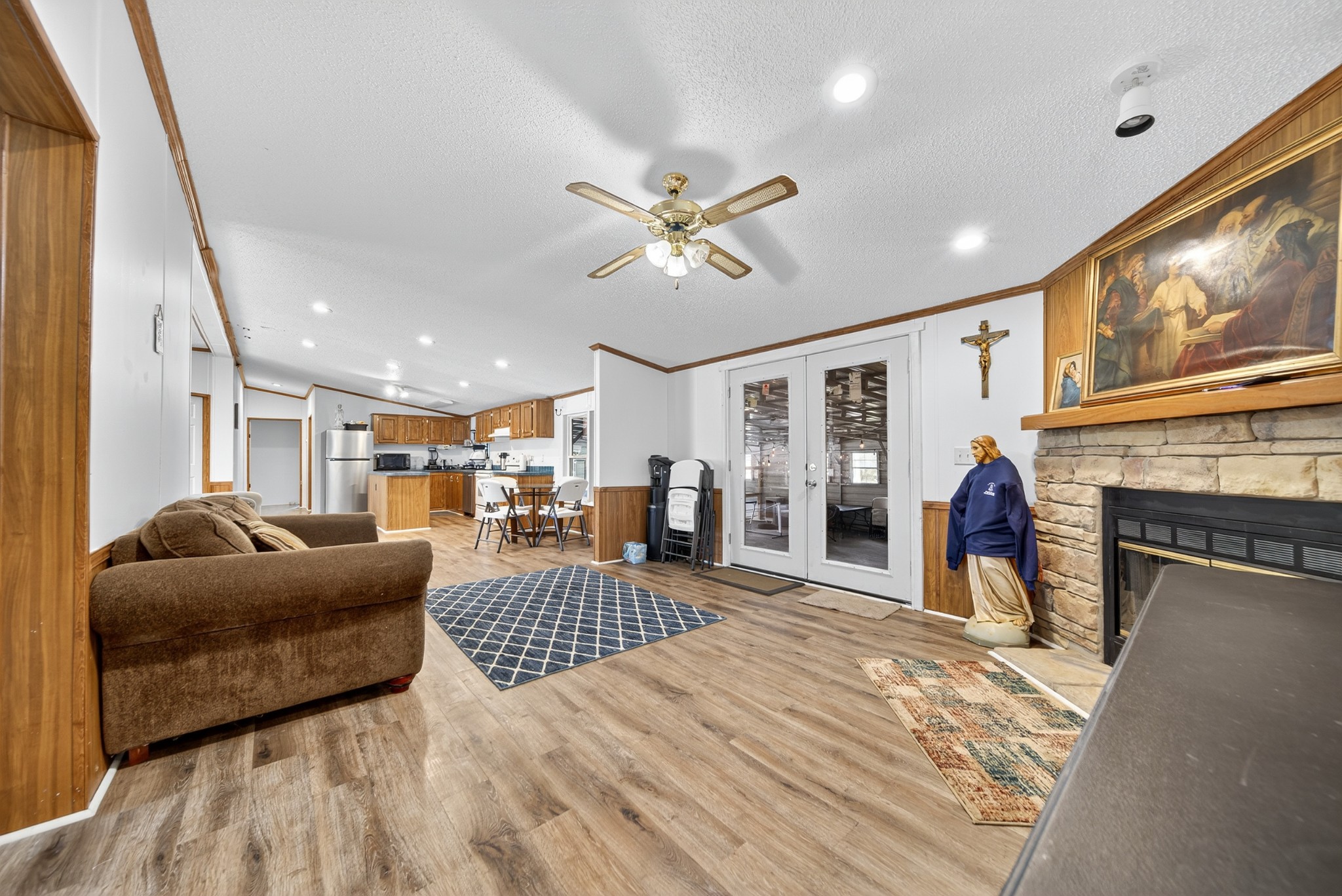 2600 Round Hill Road Lewisburg, TN 37091 - Photo 34 of 100 a living room with furniture a fireplace and wooden floor