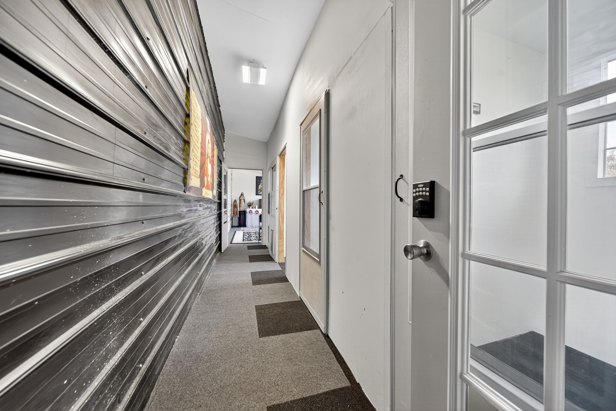 2600 Round Hill Road Lewisburg, TN 37091 - Photo 65 of 100 a view of a hallway