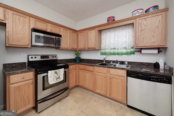 $299,900 | 140 Astilbe Meadow Drive, Locust Grove, GA 30248