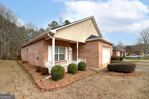 $299,900 | 140 Astilbe Meadow Drive, Locust Grove, GA 30248