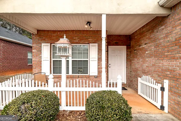 $299,900 | 140 Astilbe Meadow Drive, Locust Grove, GA 30248