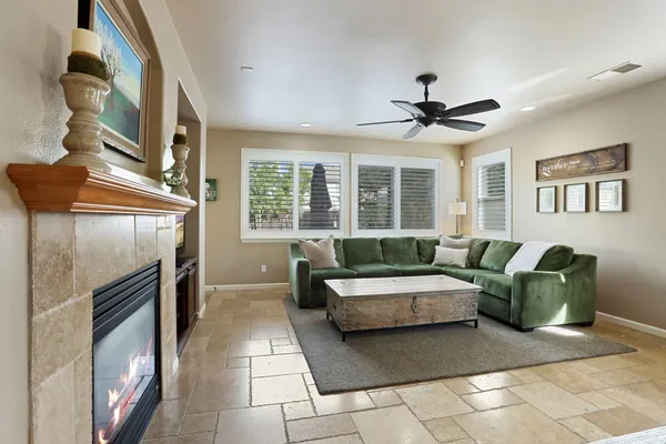 $964,500 | 565 Bodeson Court, Ripon, CA 95366
