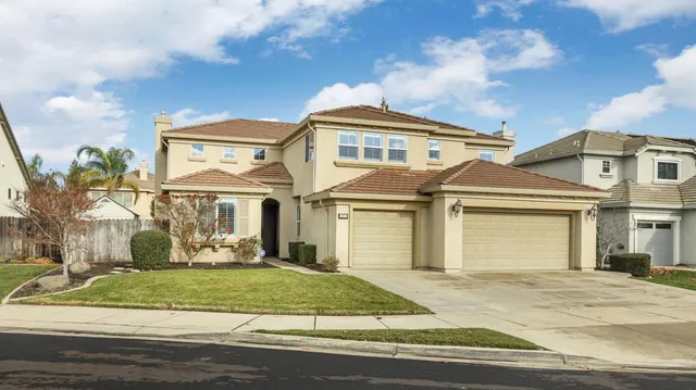 $964,500 | 565 Bodeson Court, Ripon, CA 95366