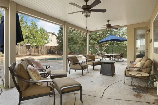 $964,500 | 565 Bodeson Court, Ripon, CA 95366