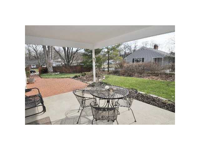 1353 Zollinger Road Columbus, OH 43221 - Photo 12 of 25