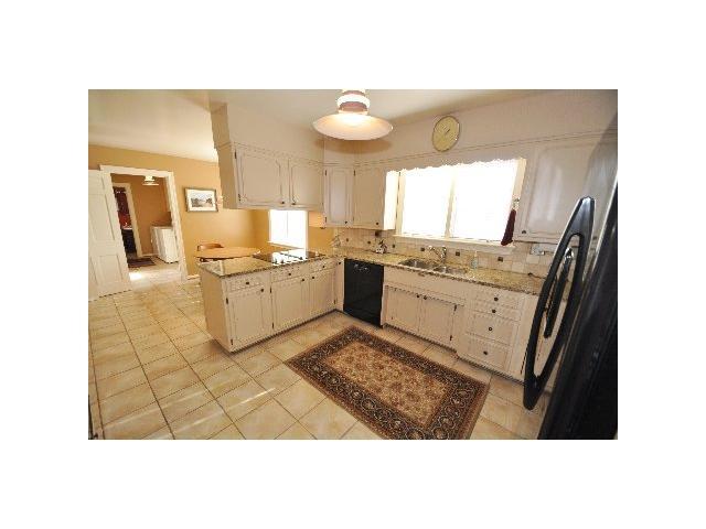 1353 Zollinger Road Columbus, OH 43221 - Photo 13 of 25