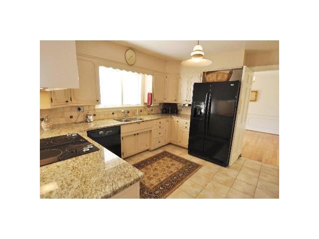 1353 Zollinger Road Columbus, OH 43221 - Photo 15 of 25