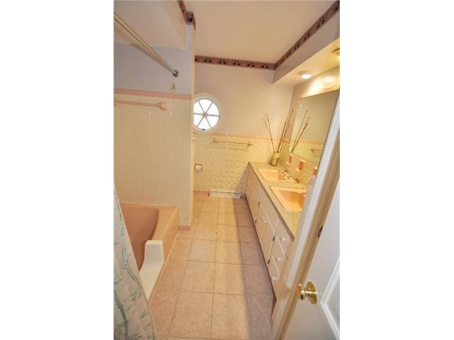 1353 Zollinger Road Columbus, OH 43221 - Photo 21 of 25