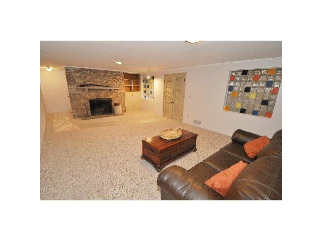 1353 Zollinger Road Columbus, OH 43221 - Photo 24 of 25