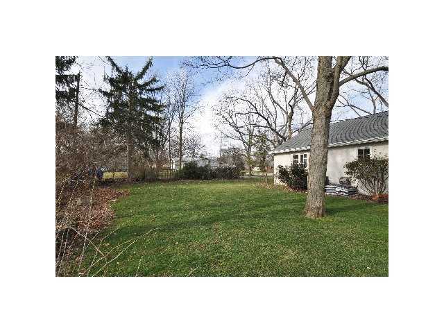 1353 Zollinger Road Columbus, OH 43221 - Photo 7 of 25