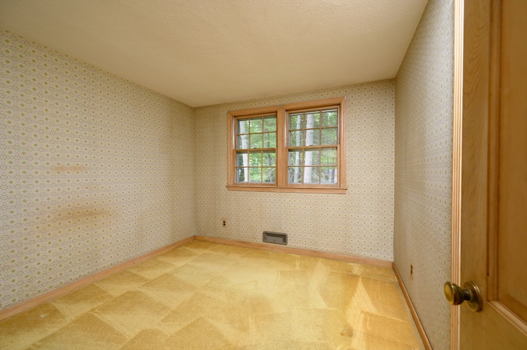 204 Dillingham Way Hanover, MA 02339 - Photo 14 of 36