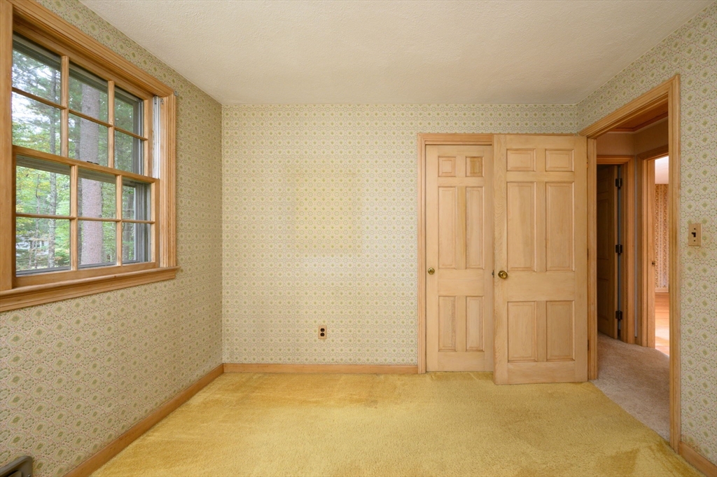 204 Dillingham Way Hanover, MA 02339 - Photo 15 of 36