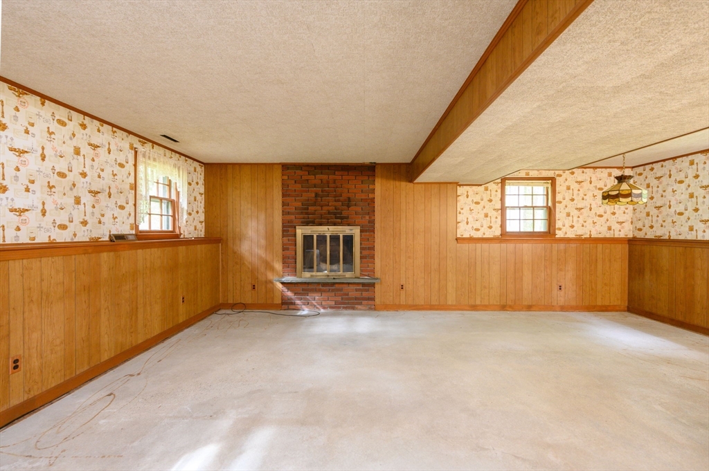 204 Dillingham Way Hanover, MA 02339 - Photo 22 of 36