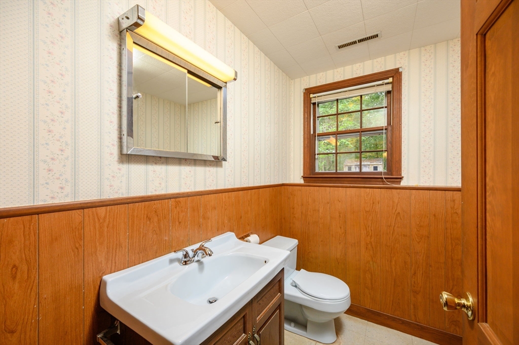 204 Dillingham Way Hanover, MA 02339 - Photo 26 of 36