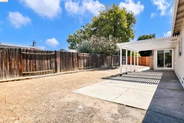 a view of a house with a outdoor space