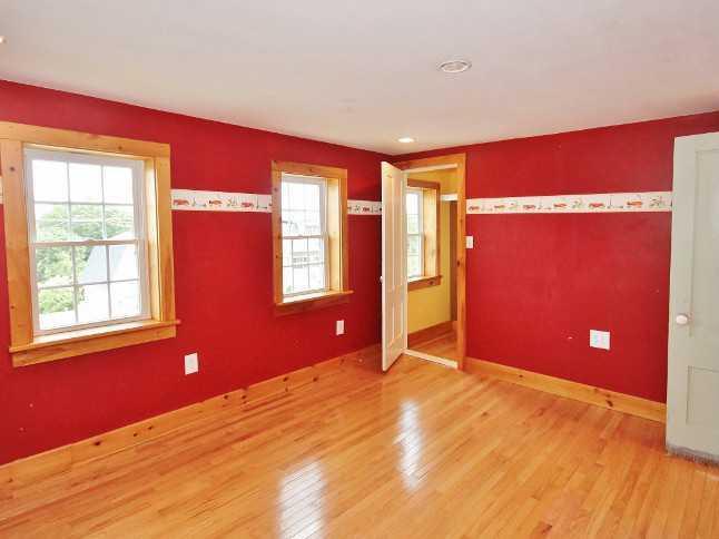 15 Main Street Tenants Harbor, ME 04860 - Photo 16 of 28 Living Room.