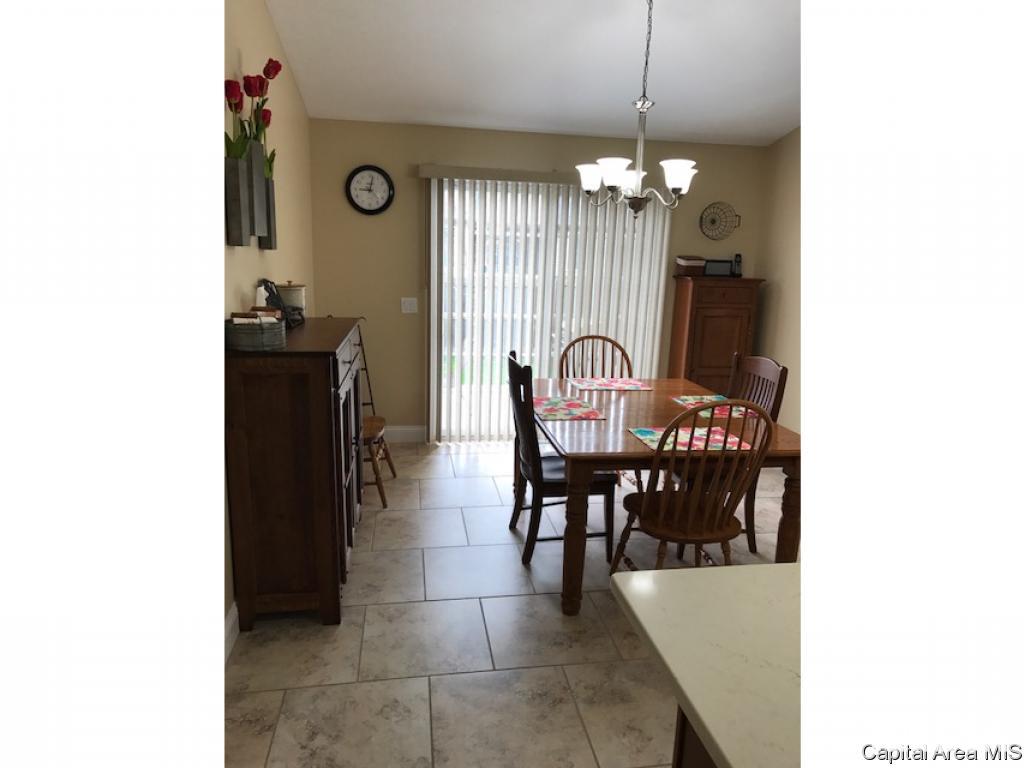 2904 Cronin Drive Springfield, IL 62711 - Photo 8 of 23