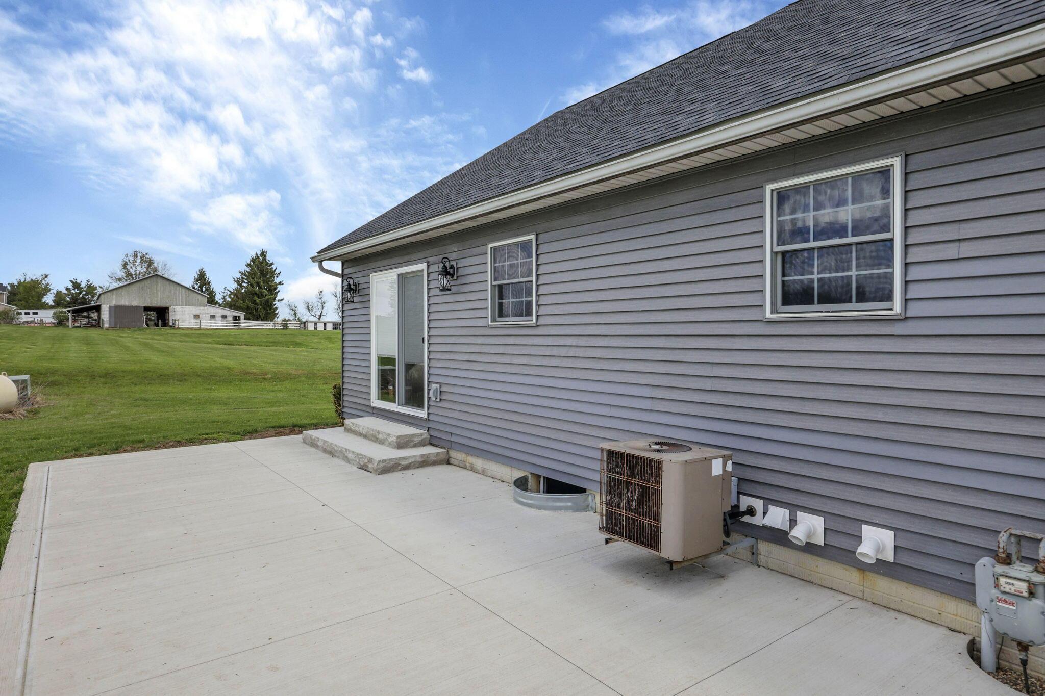 14557 Dutch Cross Road Centerburg, OH 43011 - Photo 52 of 69 8-web-or-mls-011A2191