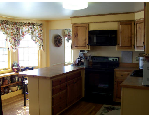 108 Mendon Road Sutton, MA 01590 - Photo 3 of 7 Gallery Image 3