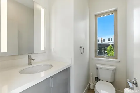 $1,050,000 | 29 Kirkwood Avenue, San Francisco, CA 94124