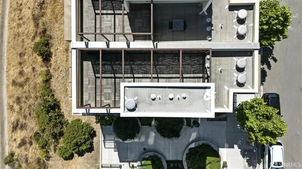 $1,050,000 | 29 Kirkwood Avenue, San Francisco, CA 94124