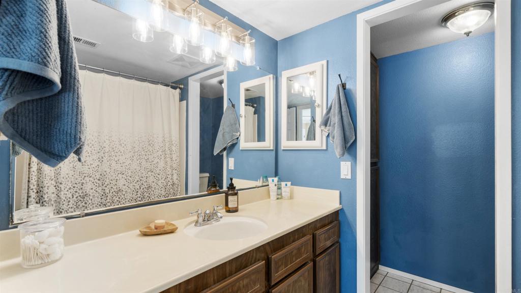 9869 Aldergrove Lane Spring Valley, CA 91977 - Photo 16 of 41