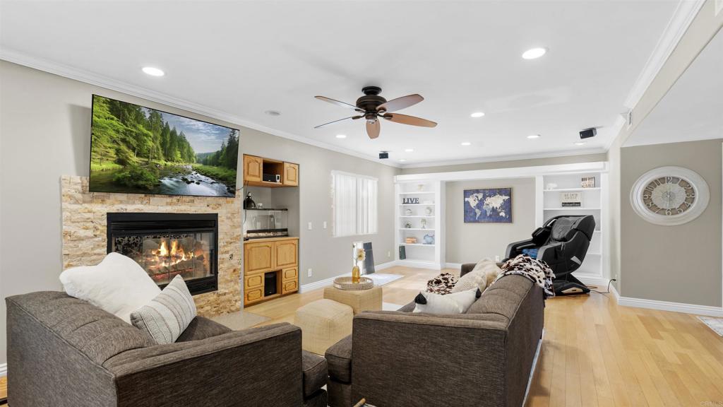 9869 Aldergrove Lane Spring Valley, CA 91977 - Photo 8 of 41