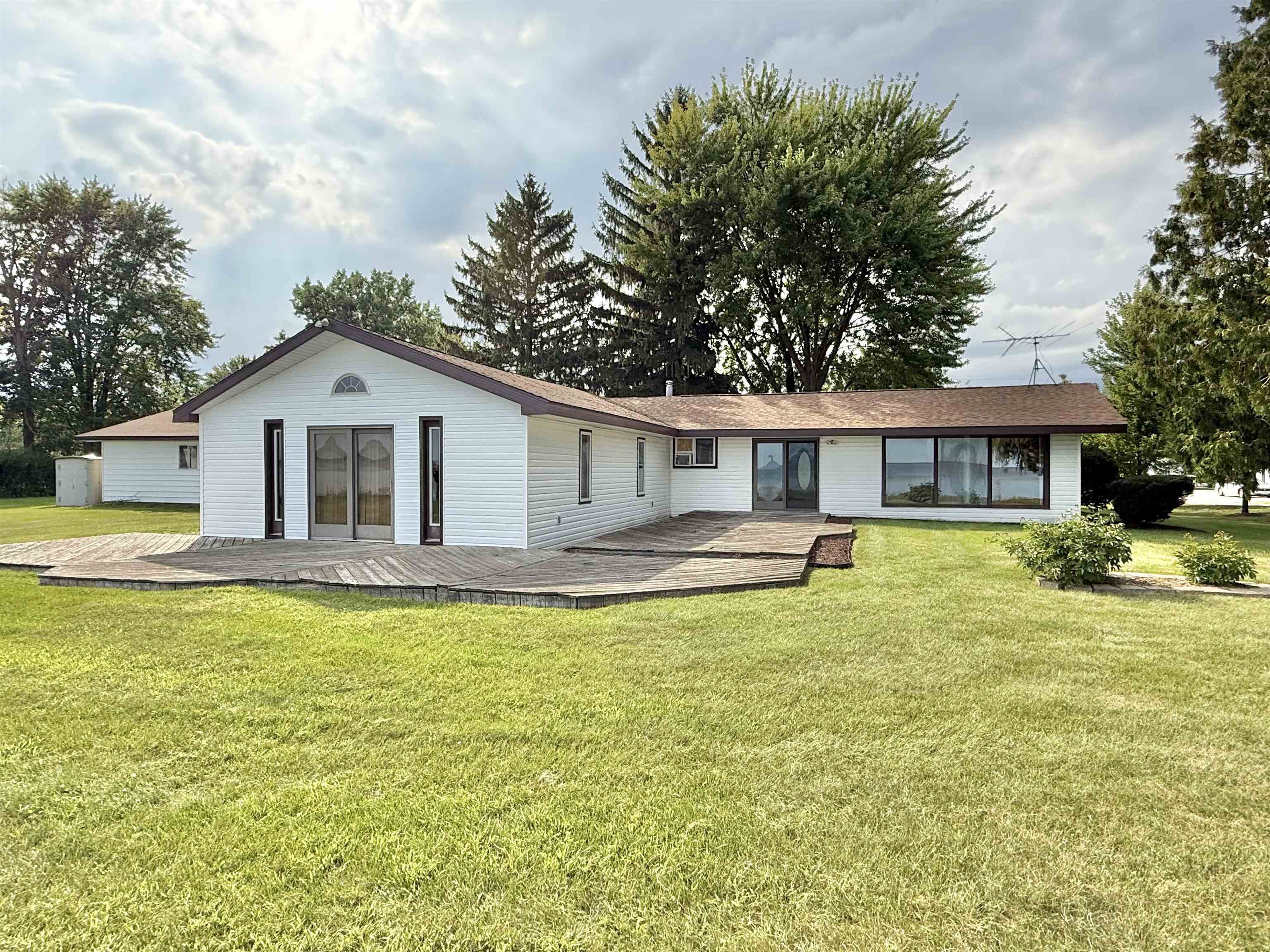 5920 Avalon Road Pinconning, MI 48650 - Photo 8 of 56