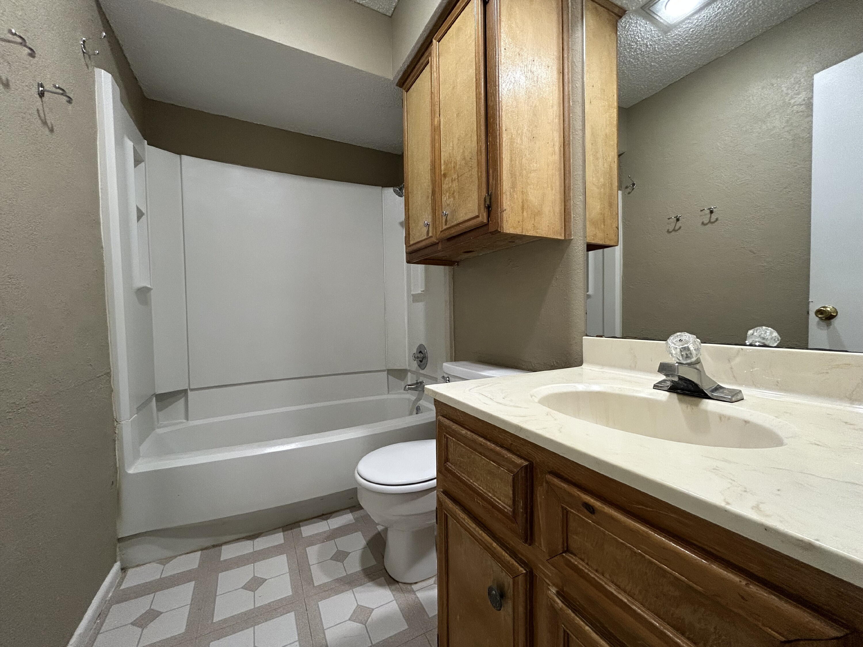 6101 37th Street, Unit B Lubbock, TX 79407 - Photo 8 of 11 IMG_1152