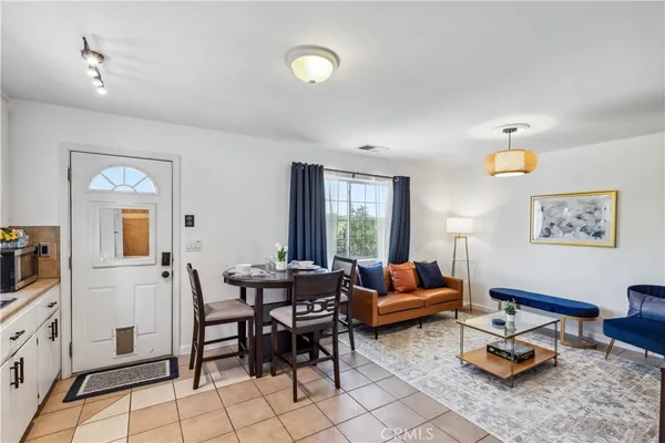 $619,000 | 925 South Purdue Avenue, Fresno, CA 93727