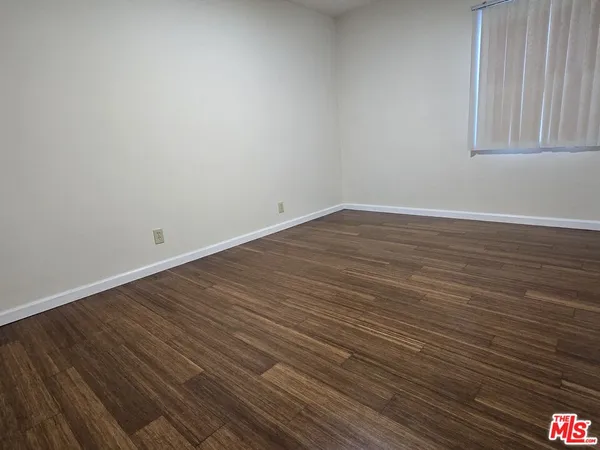$985,000 | 2944 Mayfield Avenue, La Crescenta, CA 91214