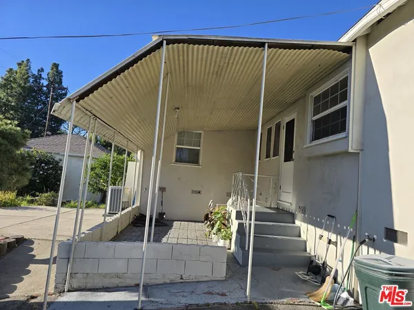 $985,000 | 2944 Mayfield Avenue, La Crescenta, CA 91214