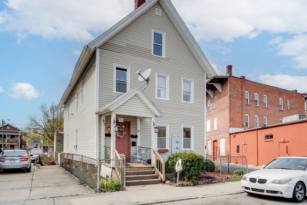 14-16 Loring Street Springfield, MA 01105 - Photo 7 of 9