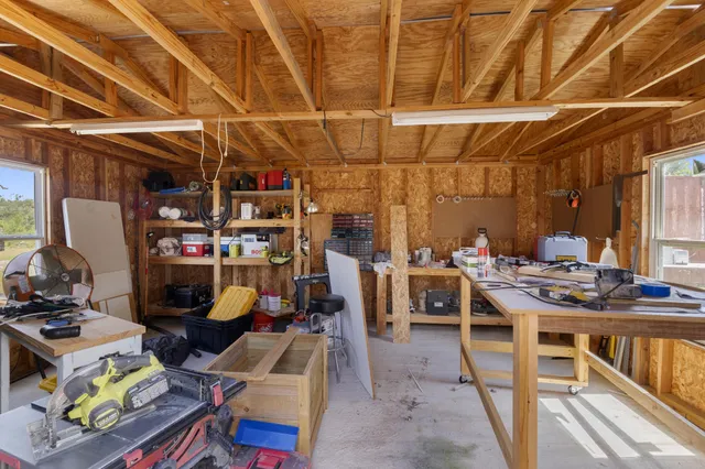 $174,900 | 21835 Northwest Nw Lake, Vernon, FL 32462