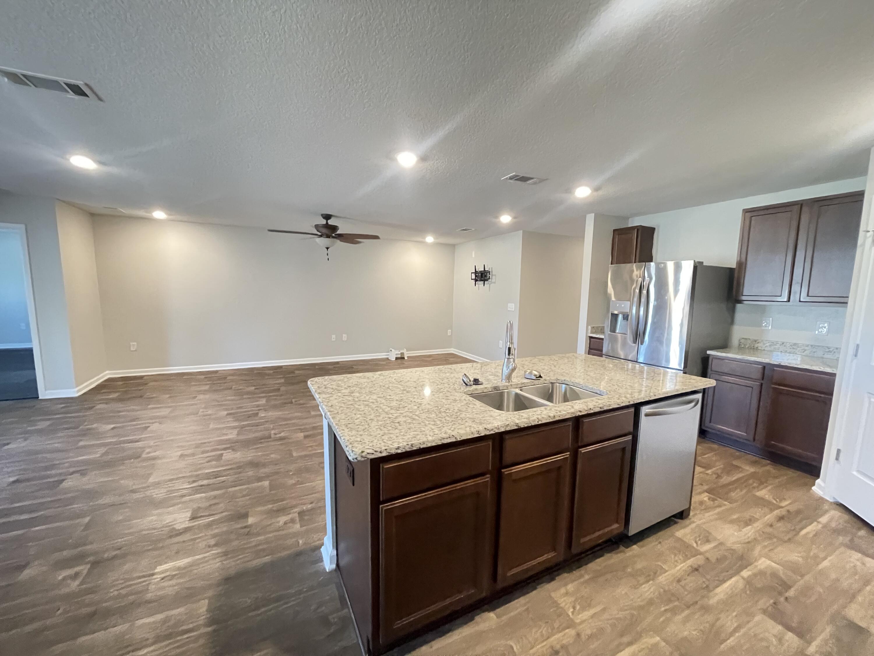 1004 Limpkin Street Crestview, FL 32539 - Photo 6 of 31 IMG_2901