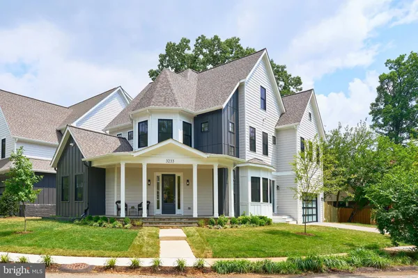 $2,875,000 | 3233 4th Street North, Arlington, VA 22201