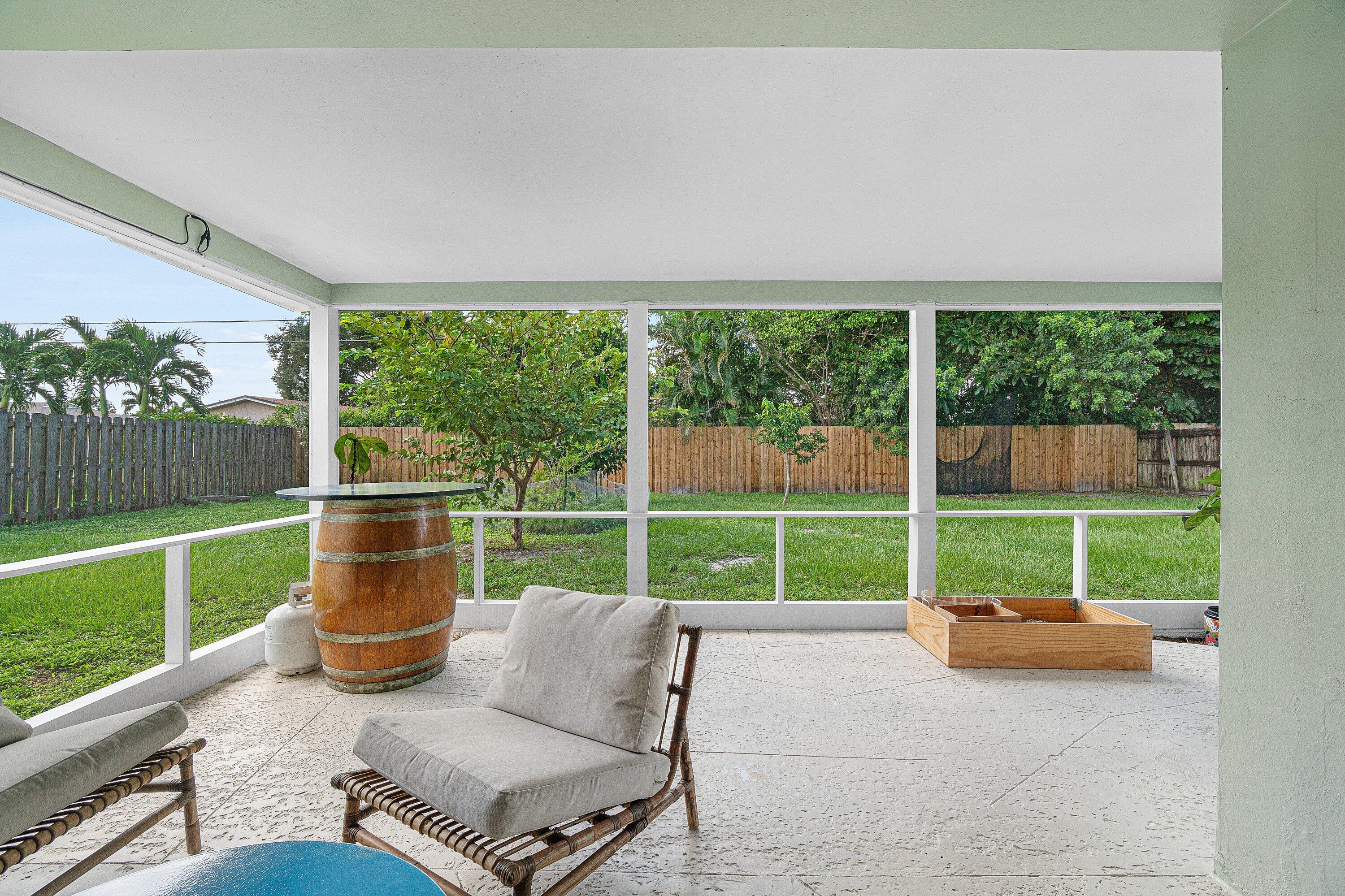 1244 Southwest 5th Street Boca Raton, FL 33486 - Photo 34 of 38 037-1244Southwest5thStreet-BocaRaton-FL-