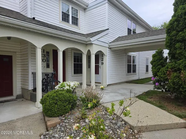 $3,000 | 129 Tulip Lane, Freehold, NJ 07728