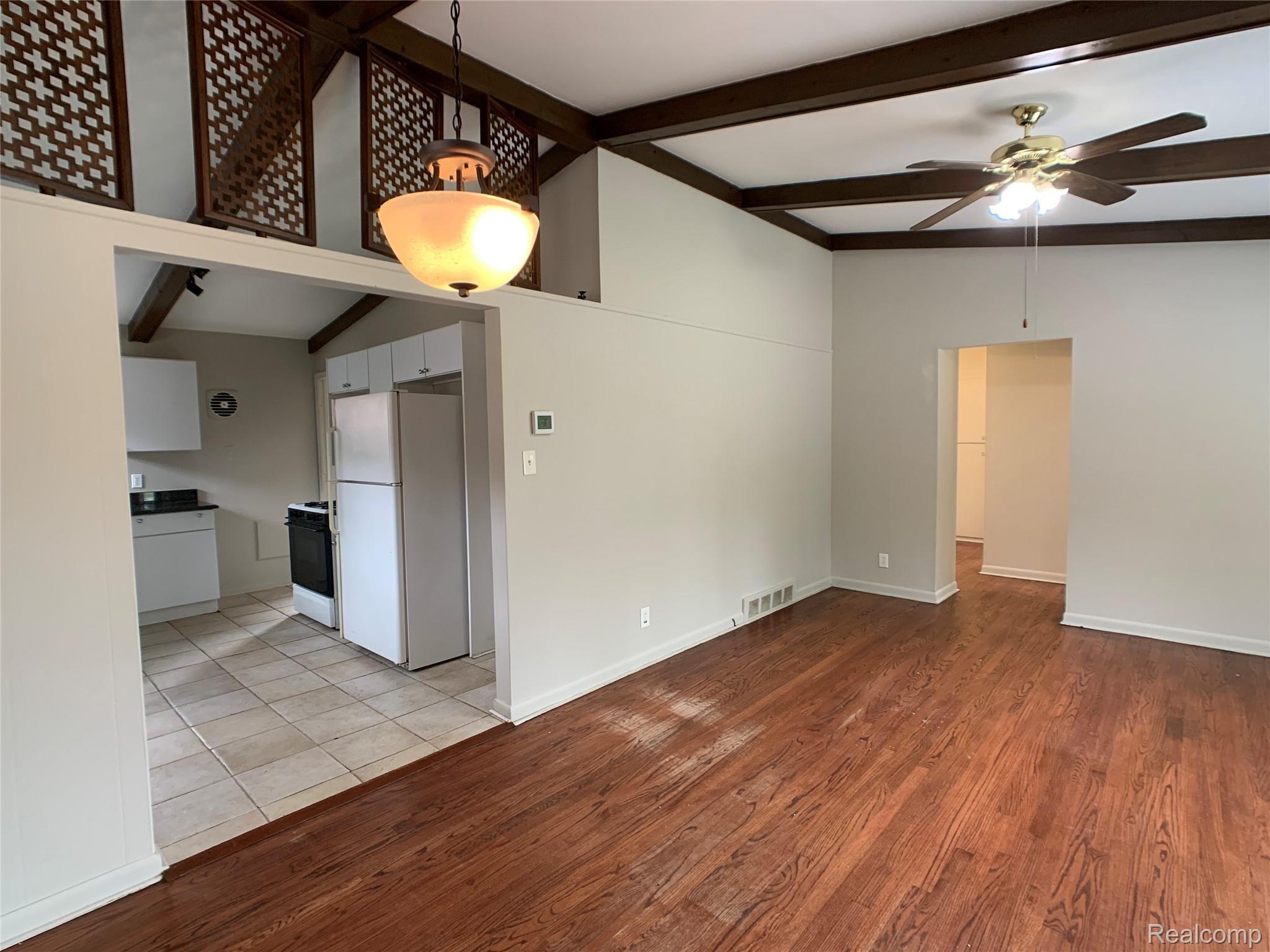 9240 Merriman Road Livonia, MI 48150 - Photo 18 of 19 0D27FC58-534F-40D6-A0A1-2B669C1A3902.jpeg
