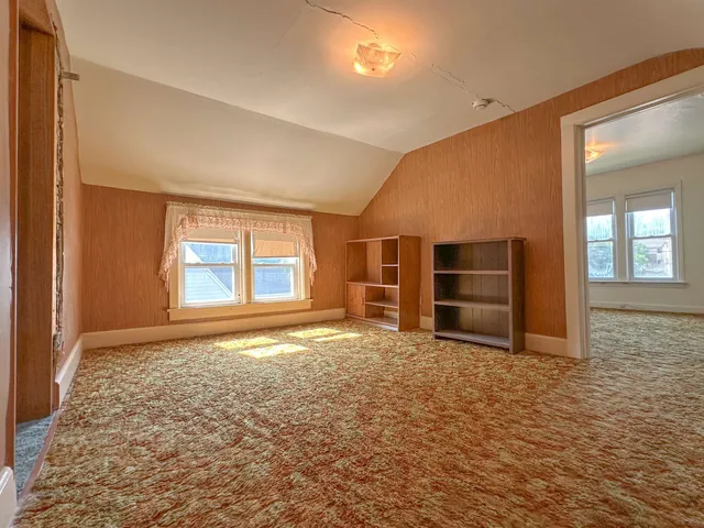 $154,900 | 1113 38th Avenue, Menominee, MI 49858