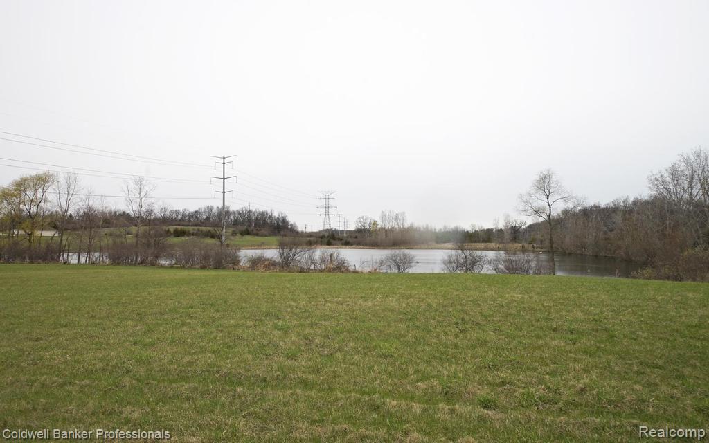 11250 Toma Road Pinckney, MI 48169 - Photo 26 of 30 26-photo-web-1024x640-79232.jpg