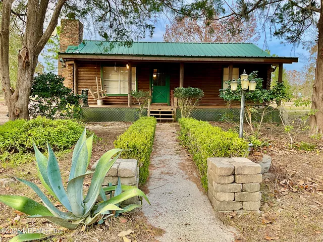 $299,900 | 276 Melrose Landing Boulevard, Hawthorne, FL 32640